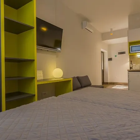 Hall Apart&rooms 3*