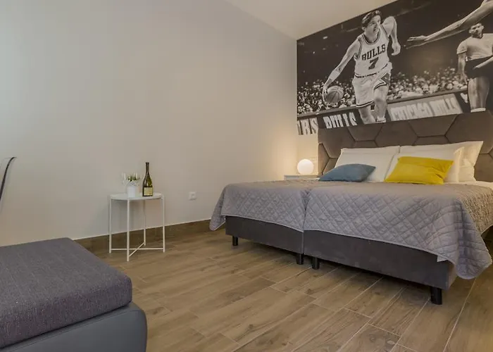 Hall Apart&rooms Affittacamere 4*