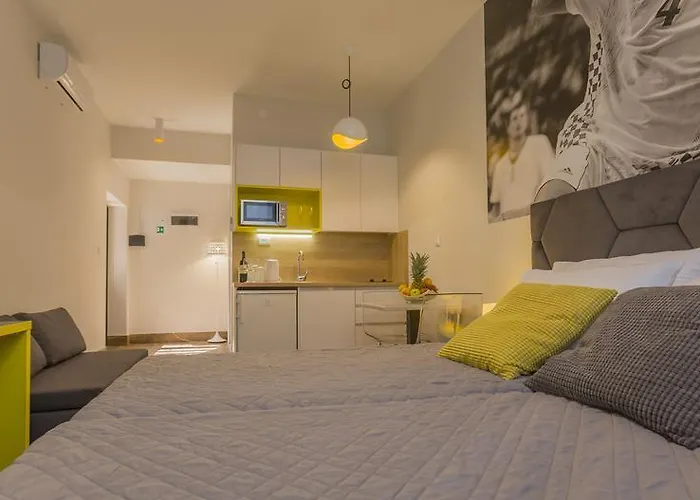 Hall Apart&rooms Gasthof