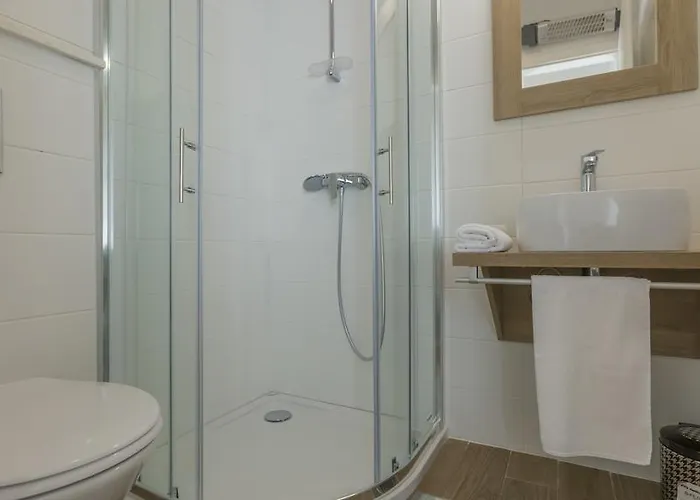 Hall Apart&rooms 4* Split