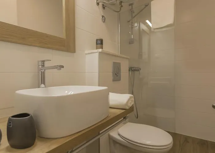 Hall Apart&rooms Gasthof